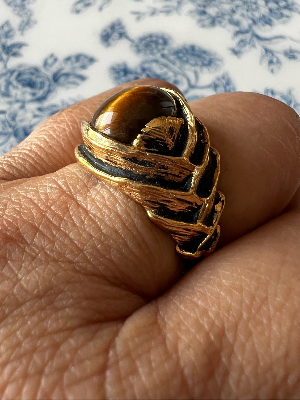 Mens Ring Size 9 Tiger Eye Cabochon Brutalist Statement Ring #97